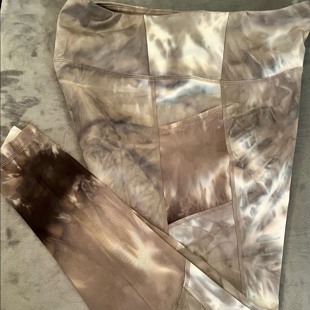 Brand: A CORE ATHLETIC LEGGINGS WITH POCKETS. WOMEN’S SIZE XL (BNWT)